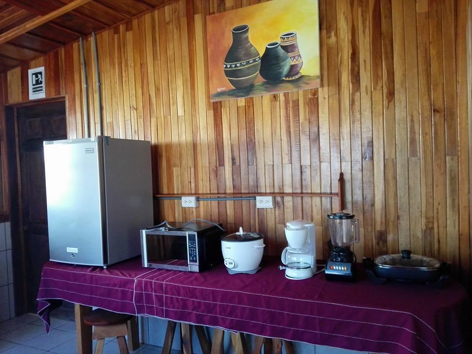Pension Y Cabinas Colibri B&B Costa Rica Monteverde Екстериор снимка