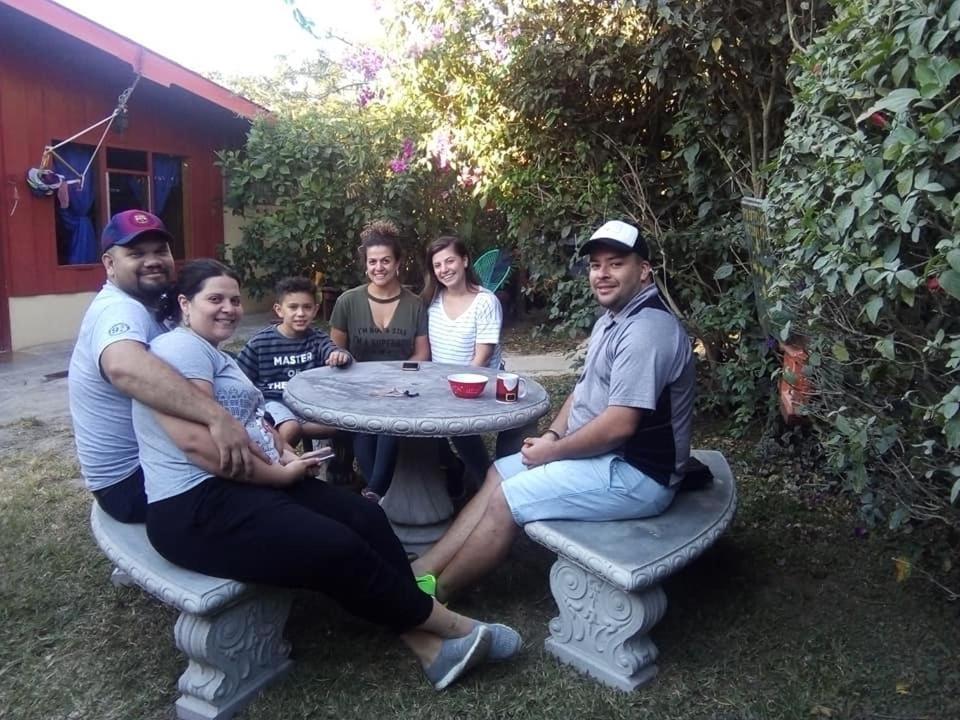 Pension Y Cabinas Colibri B&B Costa Rica Monteverde Екстериор снимка